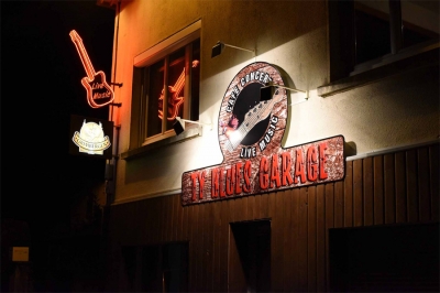 Ty Blues Garage