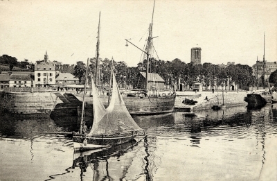 Lannion, un port sur le Léguer Lannion, un port sur le Léguer