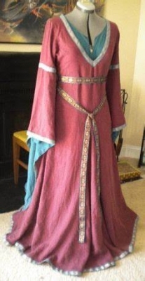 Le Costume civil du XIIe siècle - Mélanie Rio Le Costume civil du XIIe siècle - Mélanie Rio