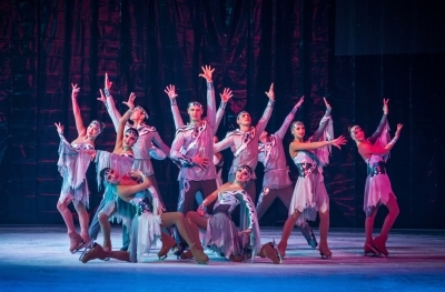 Triumph, cirque international sur glace Triumph, cirque international sur glace