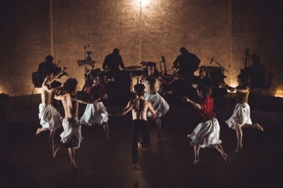 Bezperan - Collectif Bilaka / Daniel San Pedro Bezperan - Collectif Bilaka / Daniel San Pedro