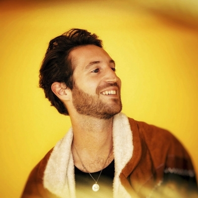 Broken Back + Louise Charbonnel [COMPLET]