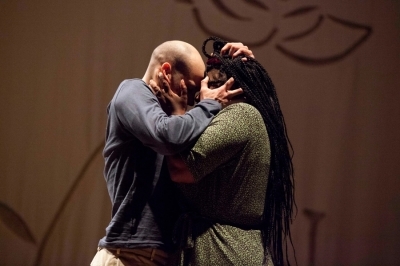 D'autres familles que la mienne - Estelle Savasta