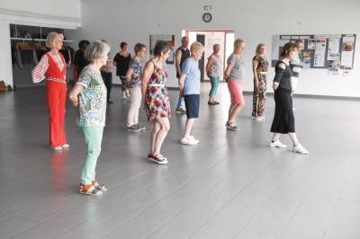 Line Dance & Modern' Line