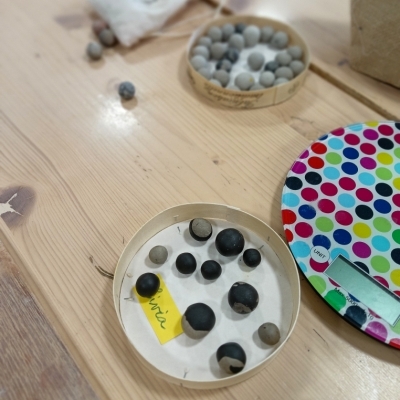 Fabrication de billes en terre