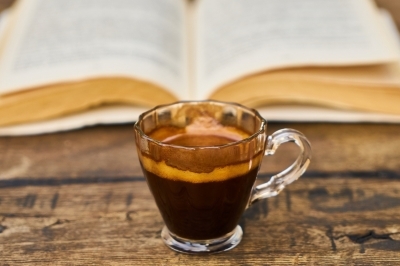 Café-Bouquins au jardin